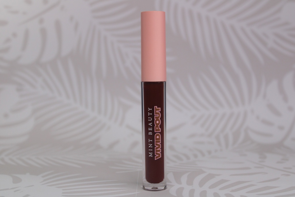 Vivid Pout - Sweet Dream